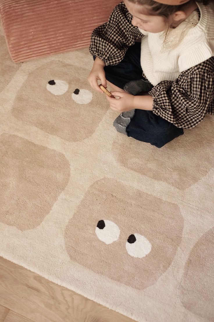 Playful Eyes Kids rug