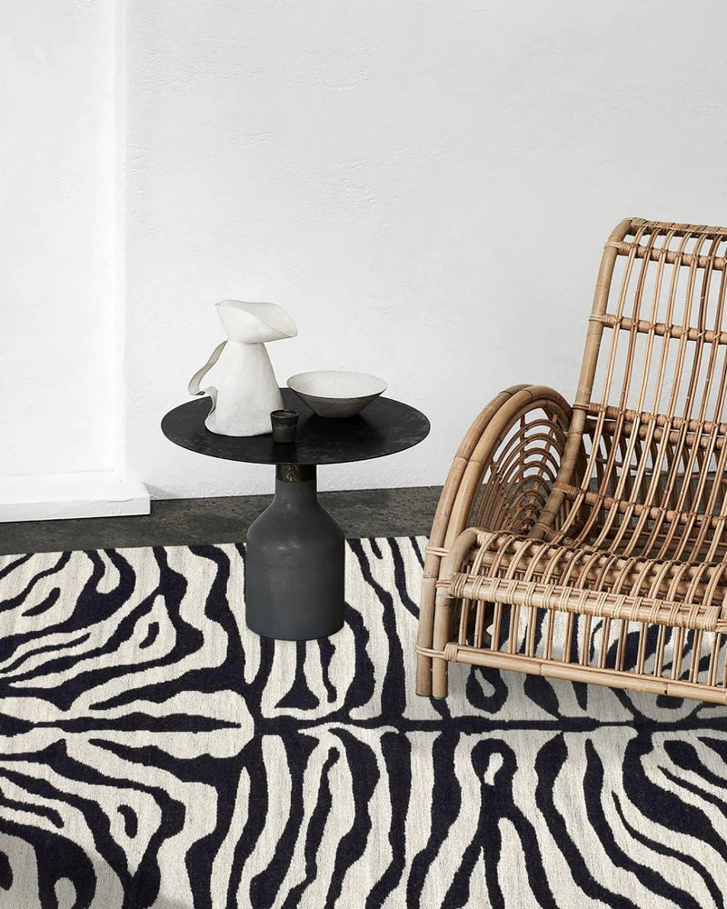 Black and White Reversible Rug