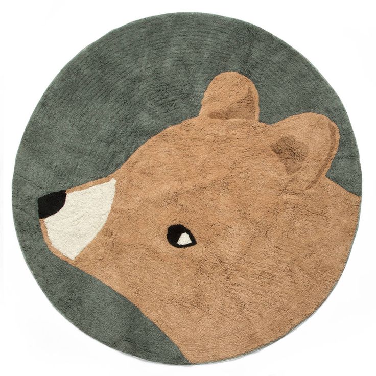 Bear round shaped rug